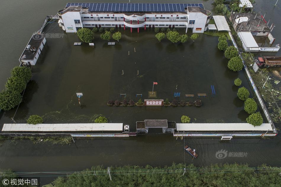 图片報：利物浦阿森纳有意帕乔，红军想今夏就买他后租回法兰克福-