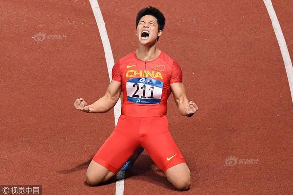 麦穗丰：被张镇麟拿下34分 广东再度暴露了自己的锋线弱势-