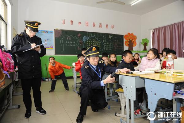 专业聊天界面