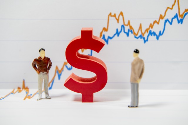 季孟年：杨鸣8人轮换展现辽宁的态度 周琦回来后才是真正鏖战-