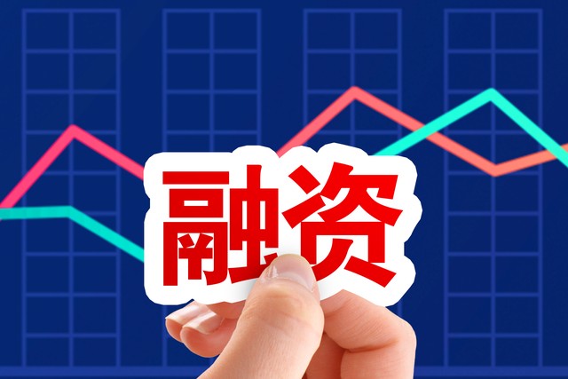 传奇！曹赟定成申花首位中超300场球员，本场连过三人送助攻?-