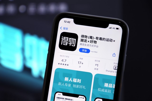 记者谈蓉城变阵四后卫：进攻端比较成功，但防守上问题突出-