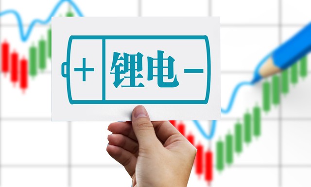 中甲第7轮观众人数：大连英博主场3.8万居首，嘉定汇龙主场1100人-