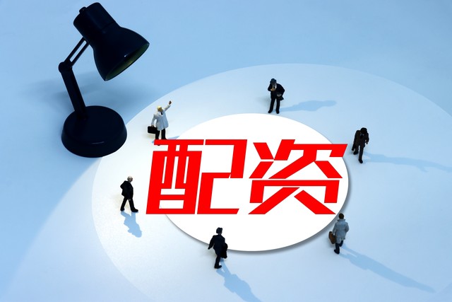 引发热议?张镇麟开场隔扣徐昕后喋喋不休 并比出“太小”手势-