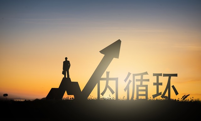?哇哇叫！雄鹿球迷兴奋叫喊“乱入”现场解说 被NBA警告了?-