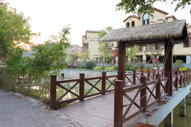 徐正源：第一次变阵四后卫，球员踢得很好但可惜有两丢球-