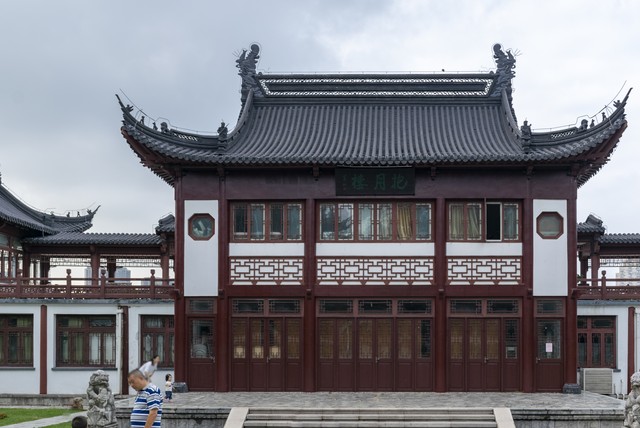 虚拟跟踪平台