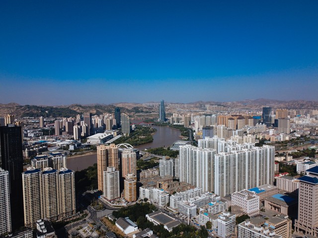加兰谈小莫里斯：他给球队带来了坚韧的性格 他的表现很关键-