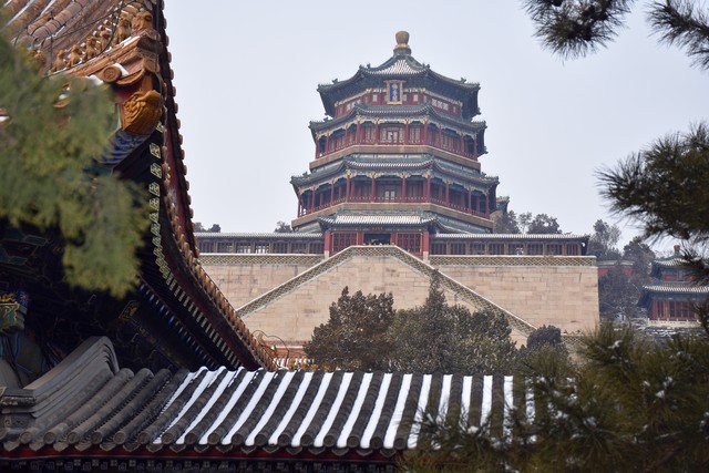 TA：英力士倾向于滕哈赫留任，认为曼联高管没为他创造最好条件-