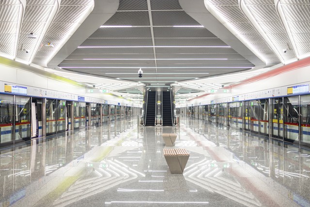 ?哇哇叫！雄鹿球迷兴奋叫喊“乱入”现场解说 被NBA警告了?-