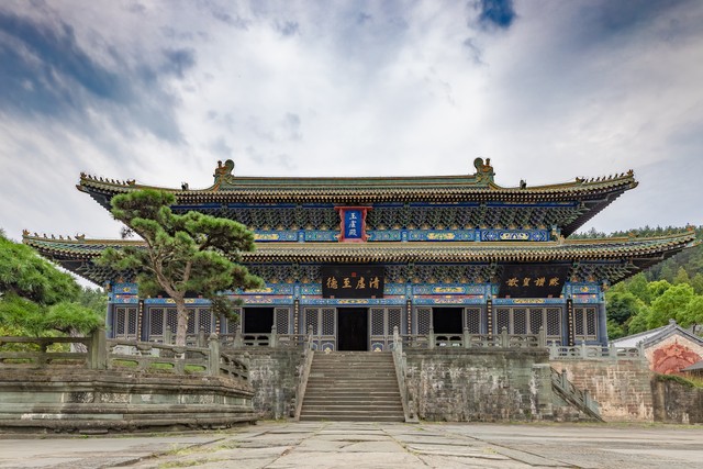 智能跟踪框架