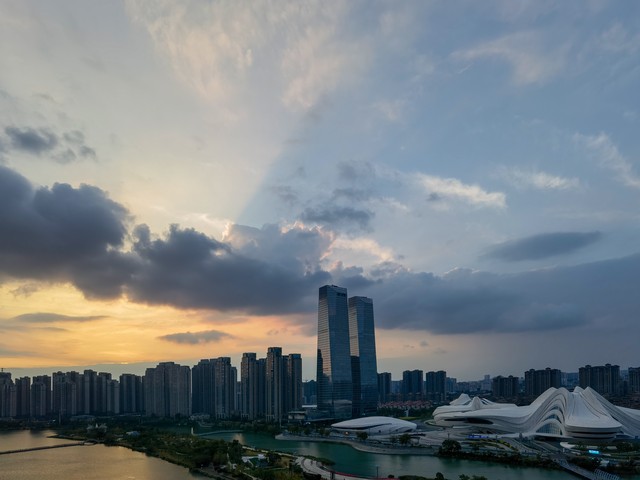里弗斯：我一直相信球队 今天球队打得非常团结-
