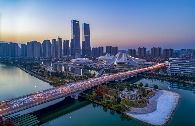 难阻失利！徐杰18中8拿到全队最高20分 正负值-30最低-