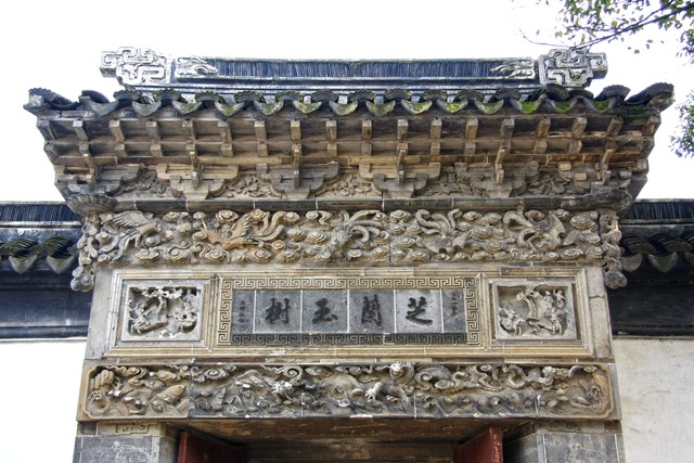 黄裸直播截图预览0